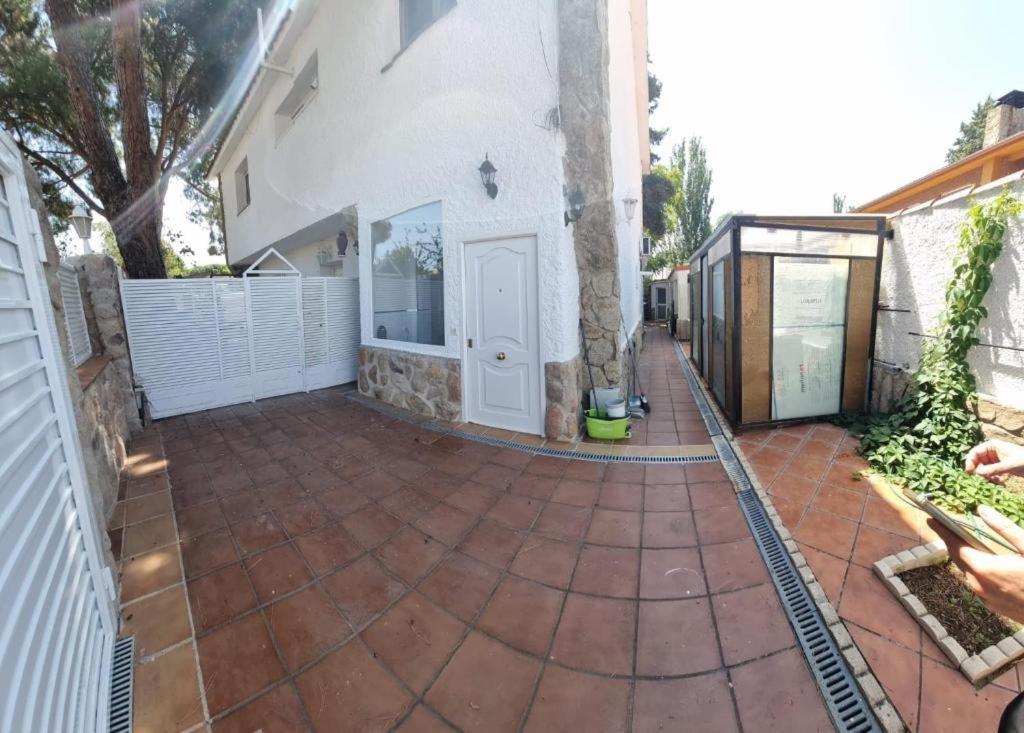 מלון מוסטולס Casa Pinares מראה חיצוני תמונה